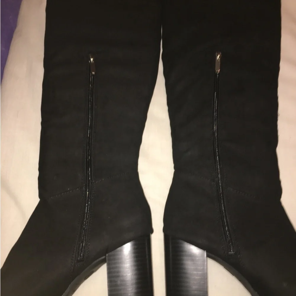 Libby Edelman Thigh High Boots Black w/ Red Floral Embroidery Design Size 8.5